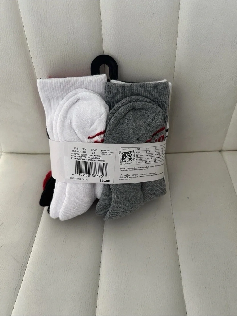Nike Jordan Kids 6-Pack Cushioned Crew Socks Black White Gray Red – Size XS